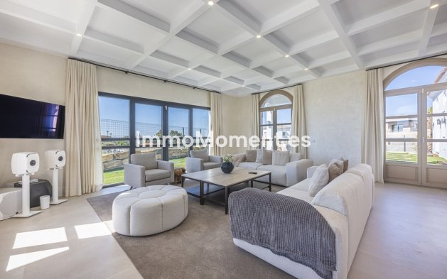Bestaande woning - Vrijstaande villa - Estepona  - Estepona Centro