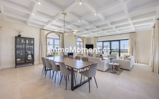 Bestaande woning - Vrijstaande villa - Estepona  - Estepona Centro