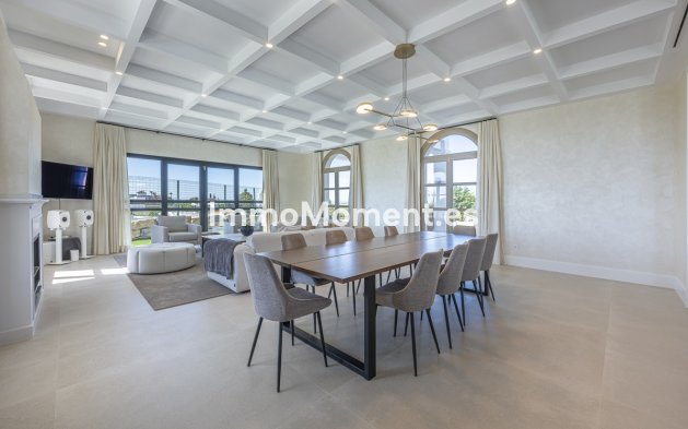 Bestaande woning - Vrijstaande villa - Estepona  - Estepona Centro