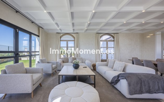 Bestaande woning - Vrijstaande villa - Estepona  - Estepona Centro