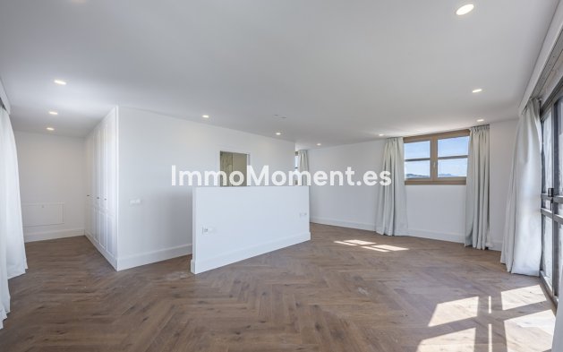 Bestaande woning - Vrijstaande villa - Estepona  - Estepona Centro