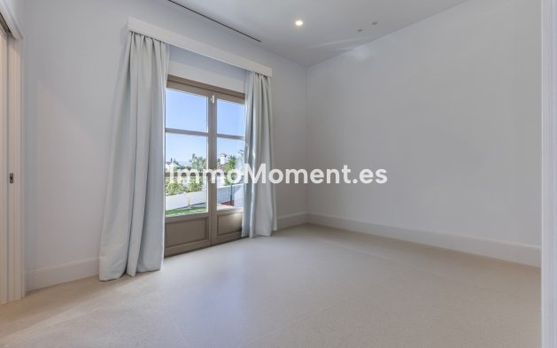 Bestaande woning - Vrijstaande villa - Estepona  - Estepona Centro