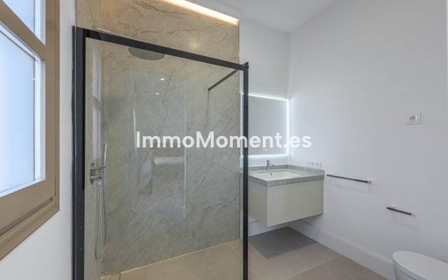 Bestaande woning - Vrijstaande villa - Estepona  - Estepona Centro