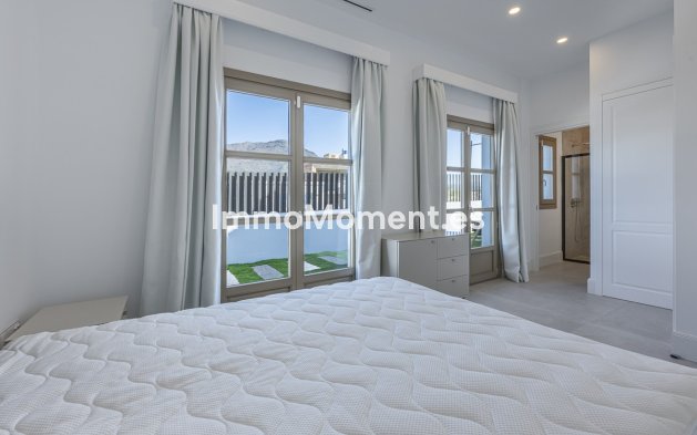 Bestaande woning - Vrijstaande villa - Estepona  - Estepona Centro