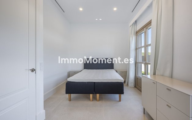 Bestaande woning - Vrijstaande villa - Estepona  - Estepona Centro