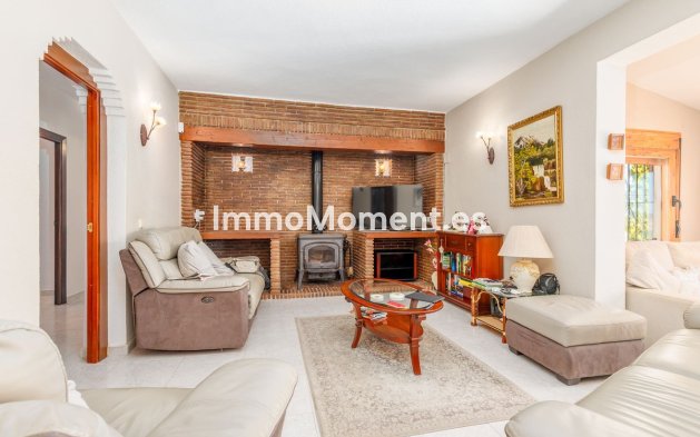Bestaande woning - Vrijstaande villa - Binnenland  - Alhaurín el Grande Centro