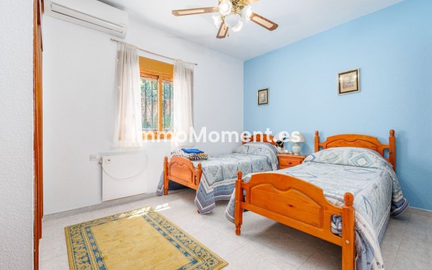 Bestaande woning - Vrijstaande villa - Binnenland  - Alhaurín el Grande Centro