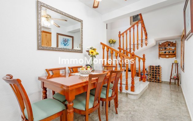 Bestaande woning - Vrijstaande villa - Binnenland  - Alhaurín el Grande Centro