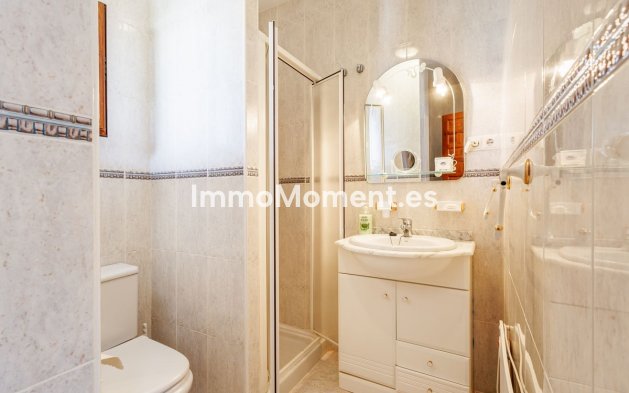 Bestaande woning - Vrijstaande villa - Binnenland  - Alhaurín el Grande Centro