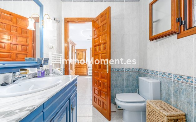 Bestaande woning - Vrijstaande villa - Binnenland  - Alhaurín el Grande Centro