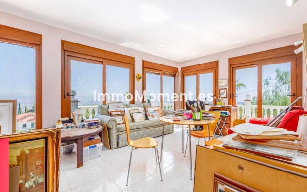 Bestaande woning - Vrijstaande villa - Binnenland  - Alhaurín el Grande Centro