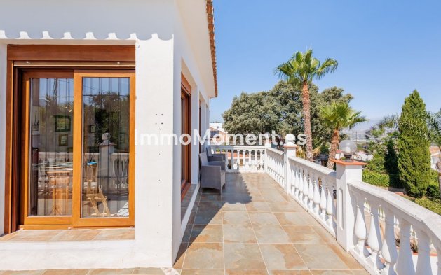 Bestaande woning - Vrijstaande villa - Binnenland  - Alhaurín el Grande Centro
