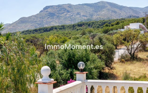 Bestaande woning - Vrijstaande villa - Binnenland  - Alhaurín el Grande Centro