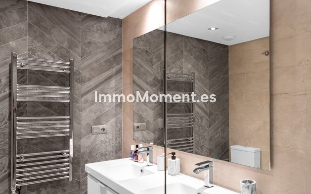 Resale - Apartment - Mijas - La Cala Golf