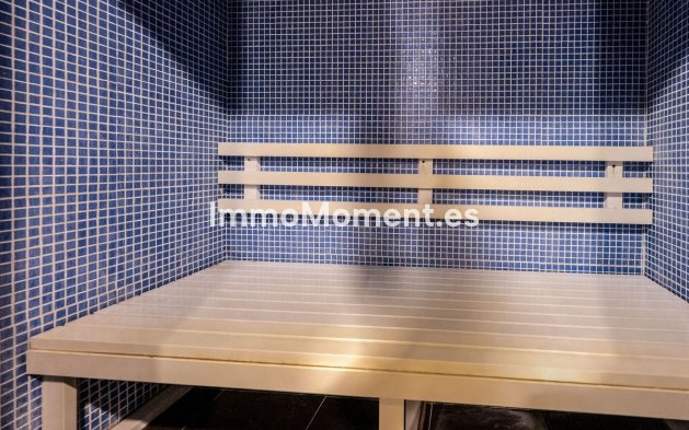 Resale - Apartment - Marbella - Puerto Banús