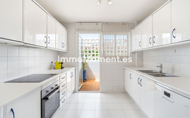 Resale - Apartment - Mijas - Calahonda