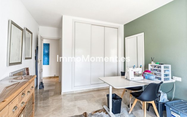 Resale - Apartment - Mijas - Calahonda