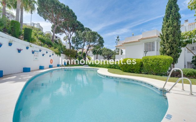 Resale - Apartment - Mijas - Calahonda