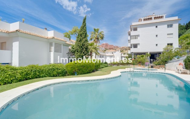 Resale - Apartment - Mijas - Calahonda