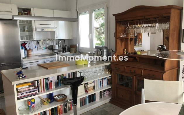Resale - Apartment - Marbella - La Mairena