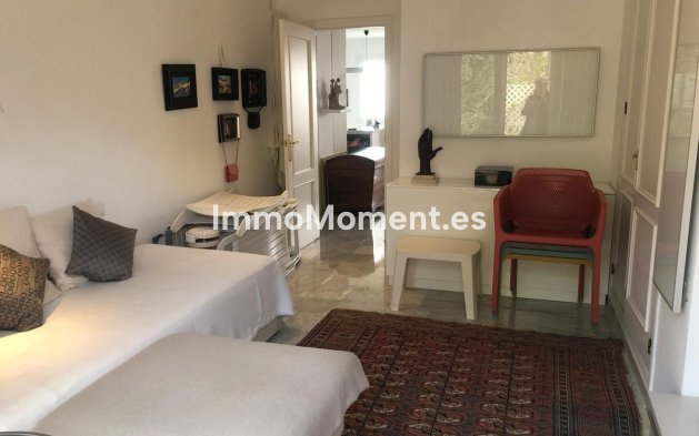 Resale - Apartment - Marbella - La Mairena