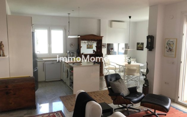 Resale - Apartment - Marbella - La Mairena