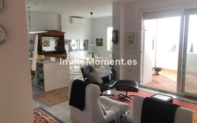 Resale - Apartment - Marbella - La Mairena
