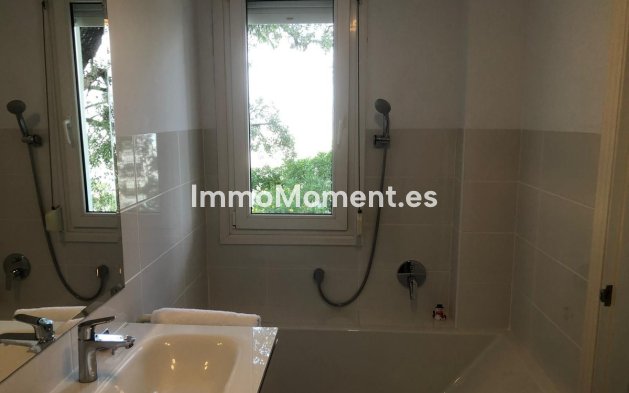 Resale - Apartment - Marbella - La Mairena