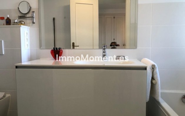 Resale - Apartment - Marbella - La Mairena