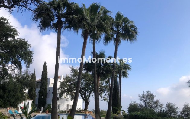 Resale - Apartment - Marbella - La Mairena