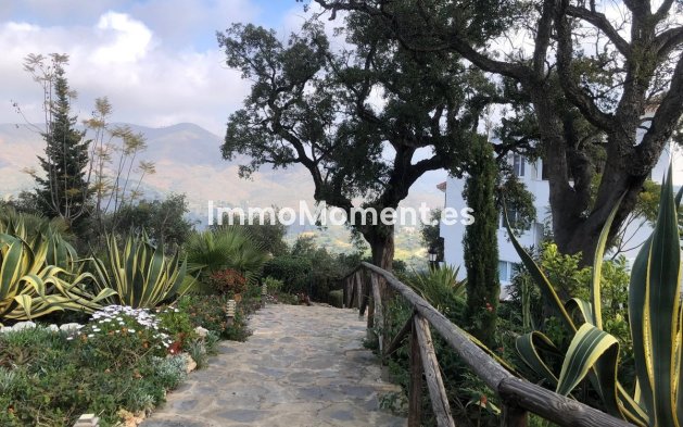 Resale - Apartment - Marbella - La Mairena