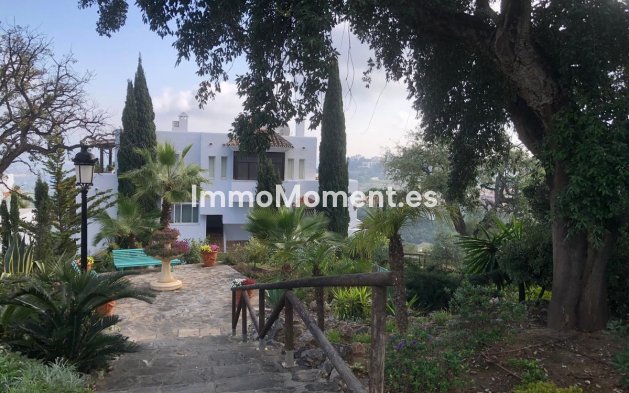 Resale - Apartment - Marbella - La Mairena