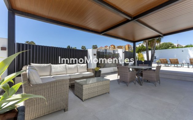 Reventa - Villa independiente - Estepona  - Estepona Centro