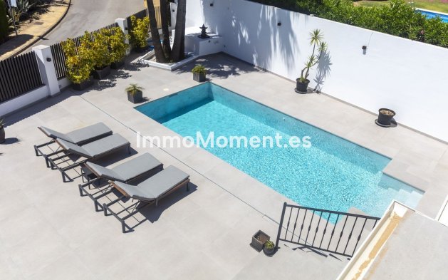 Reventa - Villa independiente - Estepona  - Estepona Centro