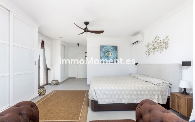 Reventa - Villa independiente - Estepona  - Estepona Centro