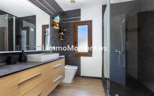 Reventa - Villa independiente - Estepona  - Estepona Centro
