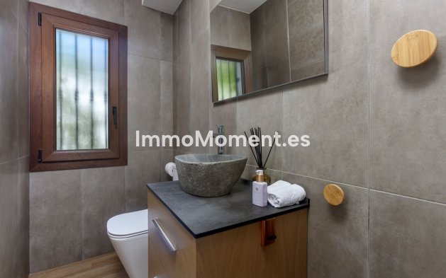 Reventa - Villa independiente - Estepona  - Estepona Centro