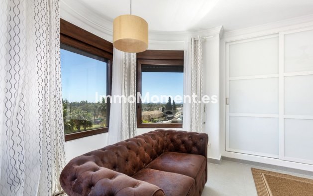 Reventa - Villa independiente - Estepona  - Estepona Centro