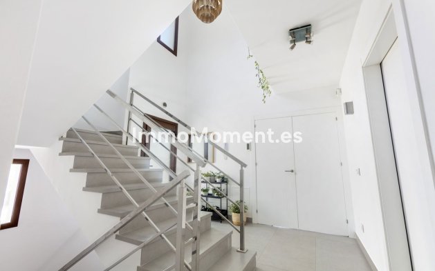 Reventa - Villa independiente - Estepona  - Estepona Centro