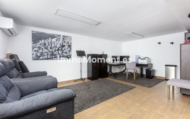 Reventa - Villa independiente - Estepona  - Estepona Centro