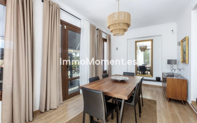 Reventa - Villa independiente - Estepona  - Estepona Centro