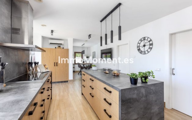 Reventa - Villa independiente - Estepona  - Estepona Centro