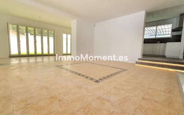 Wiederverkauf - Freistehende Villa - Fuengirola - Fuengirola Centro