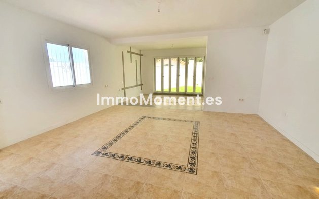 Wiederverkauf - Freistehende Villa - Fuengirola - Fuengirola Centro
