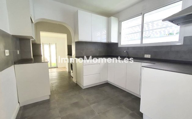 Wiederverkauf - Freistehende Villa - Fuengirola - Fuengirola Centro