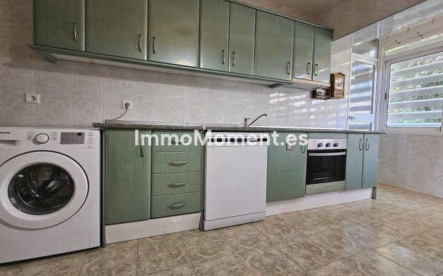 Resale - Apartment - Torremolinos - La Carihuela