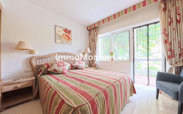 Resale - Apartment - Torremolinos - La Carihuela