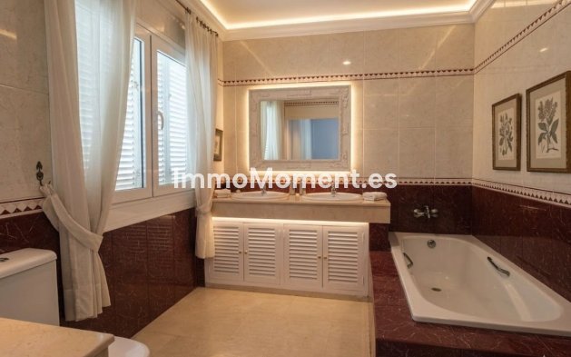 Revente - Maison mitoyenne - Marbella - Nueva Andalucía