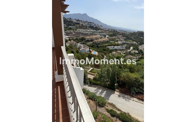 Resale - Apartment - Benahavís - Benahavís Centro
