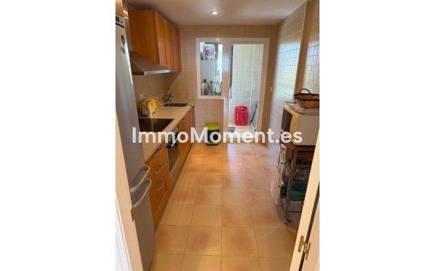 Resale - Apartment - Benahavís - Benahavís Centro